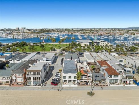1628 W Oceanfront  , Newport Beach, CA