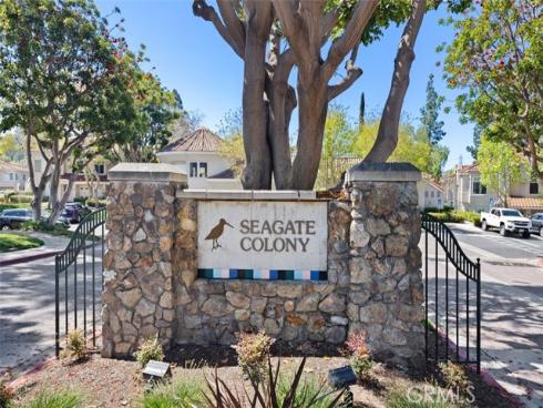 105  Whippoorwill   Lane, Aliso Viejo, CA