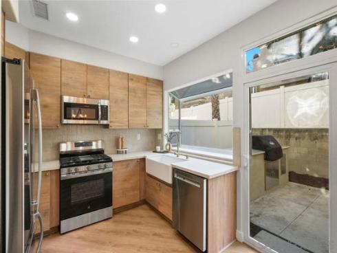 49 Hawaii Dr , Aliso Viejo, CA