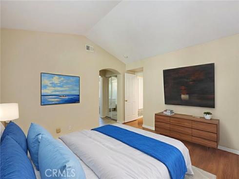 17  Barcelona  , Aliso Viejo, CA