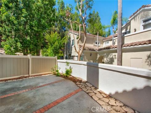 17  Barcelona  , Aliso Viejo, CA