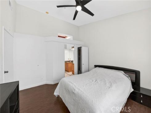 32  Carlsbad  , Aliso Viejo, CA