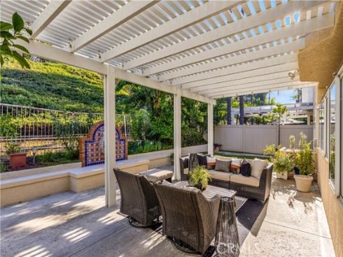 24  Sandbridge  , Aliso Viejo, CA