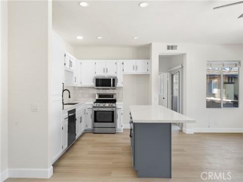 14  Mosaic  , Aliso Viejo, CA