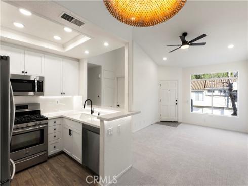 126  Sandpiper Lane  , Aliso Viejo, CA