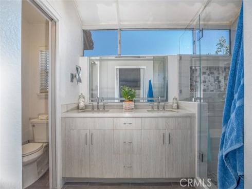 27  Royal Tern  , Aliso Viejo, CA