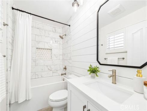 2  Barcelona  , Aliso Viejo, CA