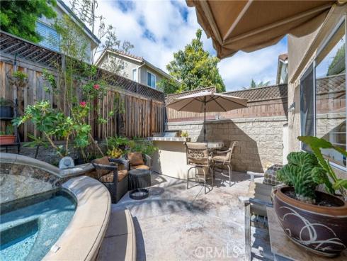 25  Maple  , Aliso Viejo, CA