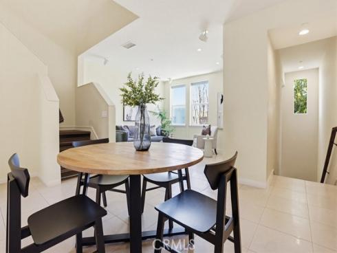 24  Midtown  , Aliso Viejo, CA