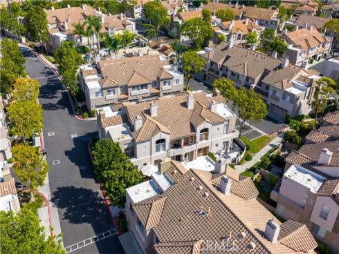 25  Windgate  , Aliso Viejo, CA