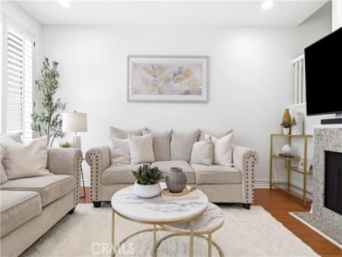 25  Windgate  , Aliso Viejo, CA