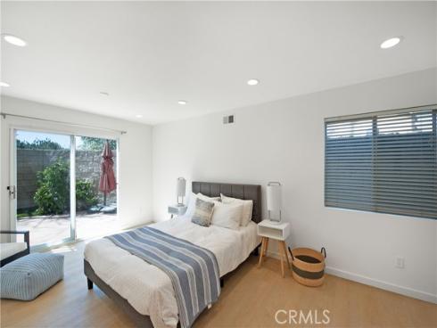 35  Deerborn  , Aliso Viejo, CA