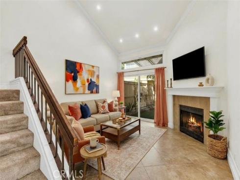 22  Rosewood  , Aliso Viejo, CA