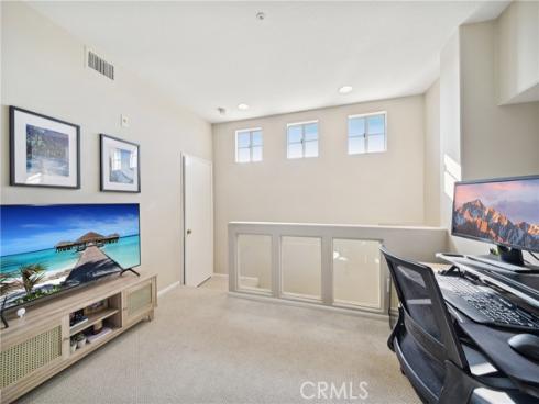 4  Woodcrest  326  Lane, Aliso Viejo, CA