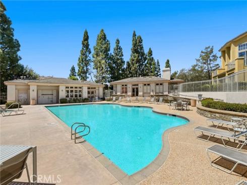 4  Woodcrest  326  Lane, Aliso Viejo, CA