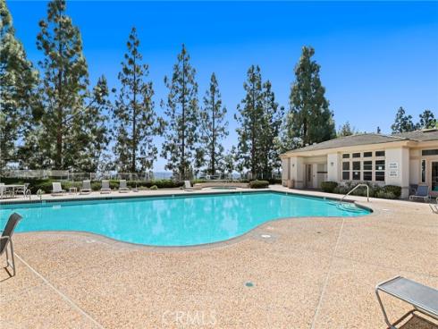 4  Woodcrest  326  Lane, Aliso Viejo, CA