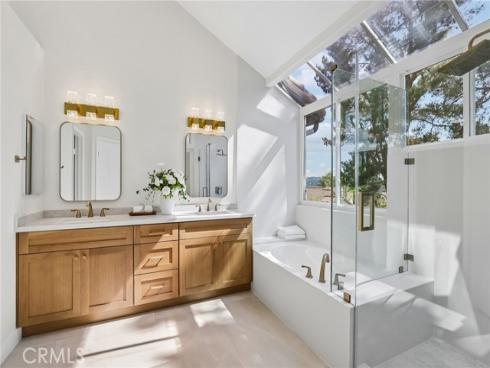 4 Meadowpoint , Aliso Viejo, CA