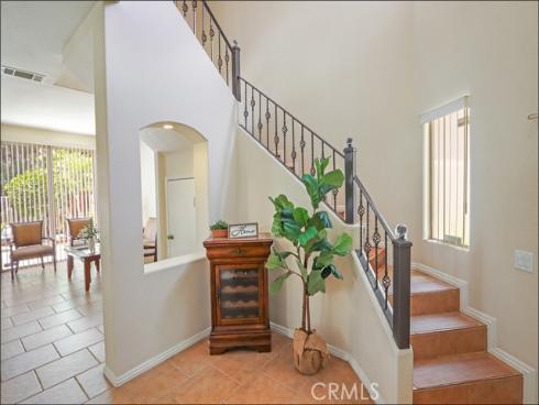 12  Hawaii  , Aliso Viejo, CA