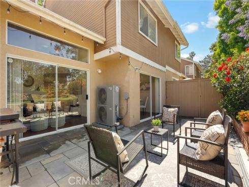 18  Meadowood  , Aliso Viejo, CA