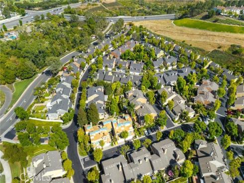 18  Meadowood  , Aliso Viejo, CA