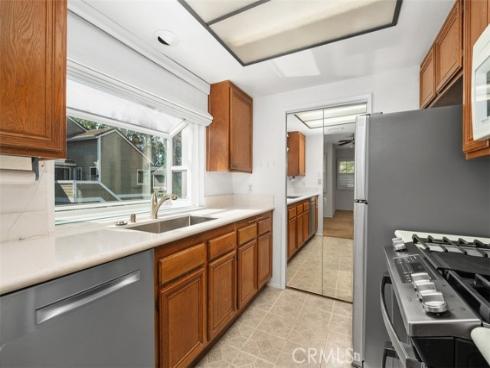 40  Hollyhock  , Aliso Viejo, CA