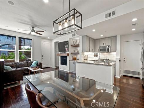 12  Midtown  , Aliso Viejo, CA