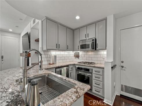 12  Midtown  , Aliso Viejo, CA