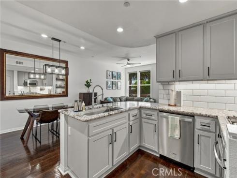 12  Midtown  , Aliso Viejo, CA