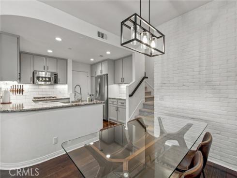 12  Midtown  , Aliso Viejo, CA