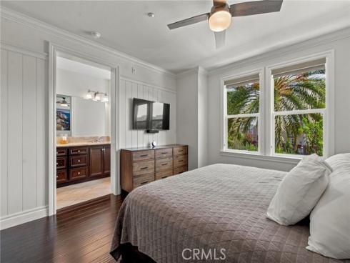12  Midtown  , Aliso Viejo, CA