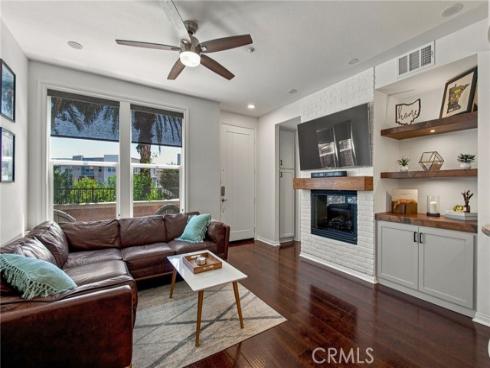 12  Midtown  , Aliso Viejo, CA