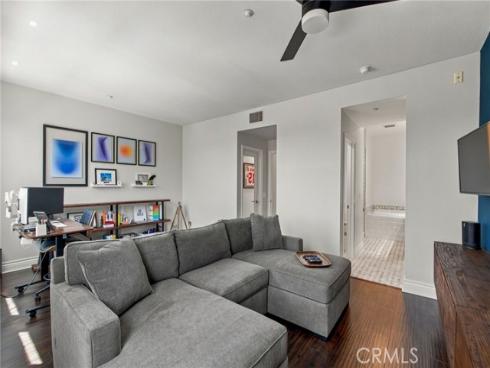 12  Midtown  , Aliso Viejo, CA