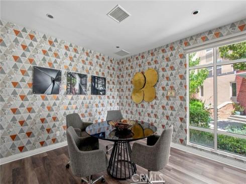 12  Midtown  , Aliso Viejo, CA