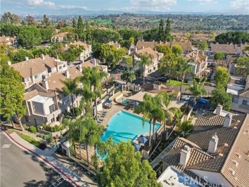 67  Tradewinds  , Aliso Viejo, CA