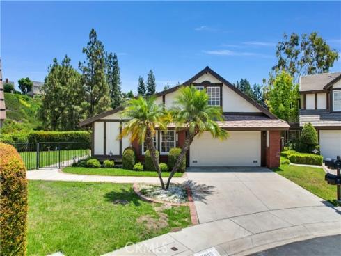 5995 E Avenida La Vida  , Anaheim Hills, CA