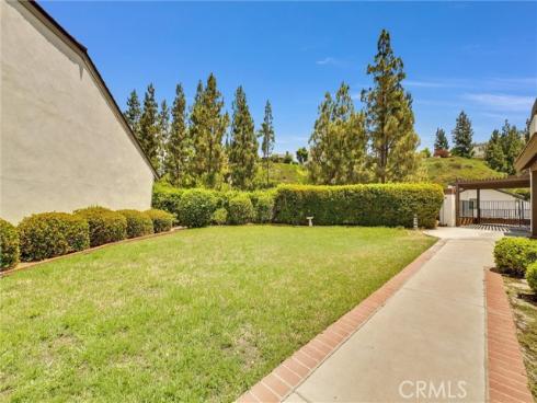 5995 E Avenida La Vida  , Anaheim Hills, CA