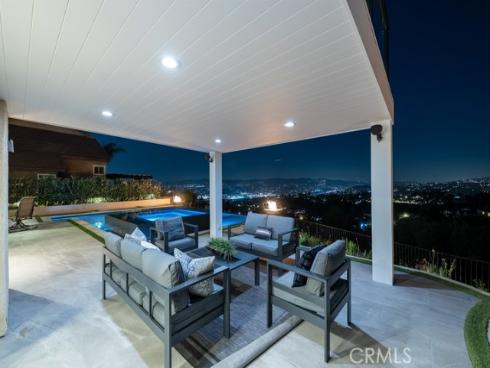 660 S Londerry   Lane, Anaheim Hills, CA