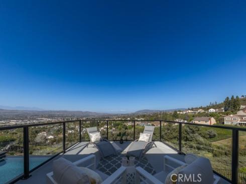 660 S Londerry   Lane, Anaheim Hills, CA