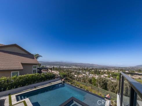 660 S Londerry   Lane, Anaheim Hills, CA