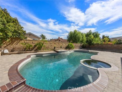 950 S Amherst   Circle, Anaheim Hills, CA