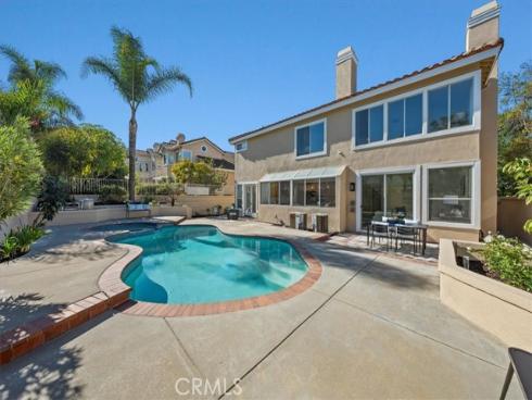 910 S Barton   Court, Anaheim Hills, CA