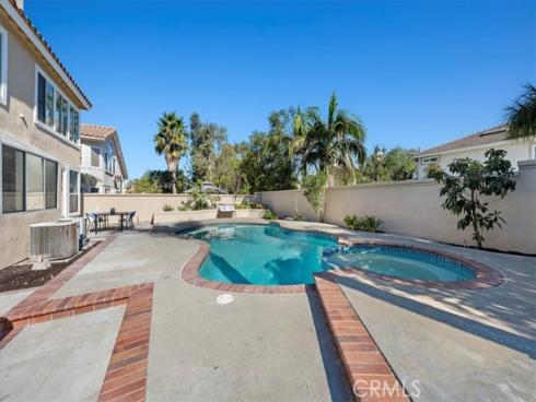 910 S Barton   Court, Anaheim Hills, CA