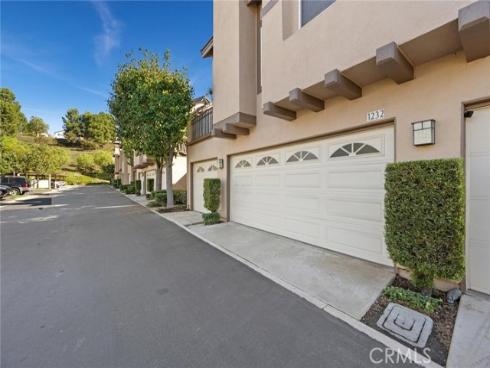 1232 S Country Glen   Way, Anaheim Hills, CA