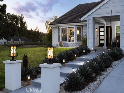 399 S Smokeridge Terrace , Anaheim Hills, CA