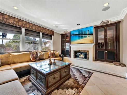 1025 S Sunstream Lane, Anaheim Hills, CA