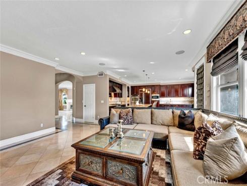 1025 S Sunstream Lane, Anaheim Hills, CA