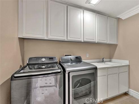 1025 S Sunstream Lane, Anaheim Hills, CA