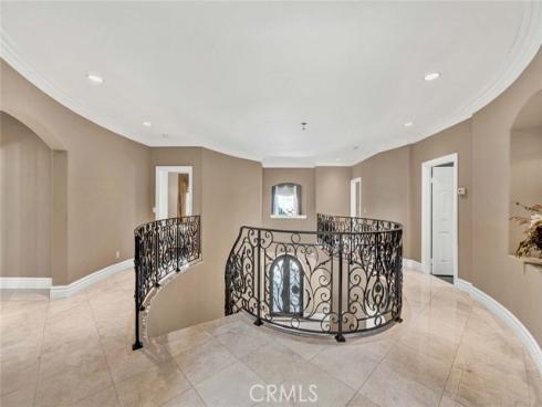 1025 S Sunstream Lane, Anaheim Hills, CA