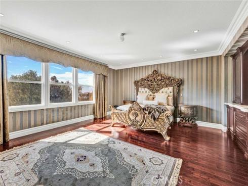 1025 S Sunstream Lane, Anaheim Hills, CA