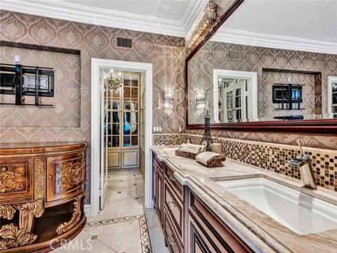 1025 S Sunstream Lane, Anaheim Hills, CA